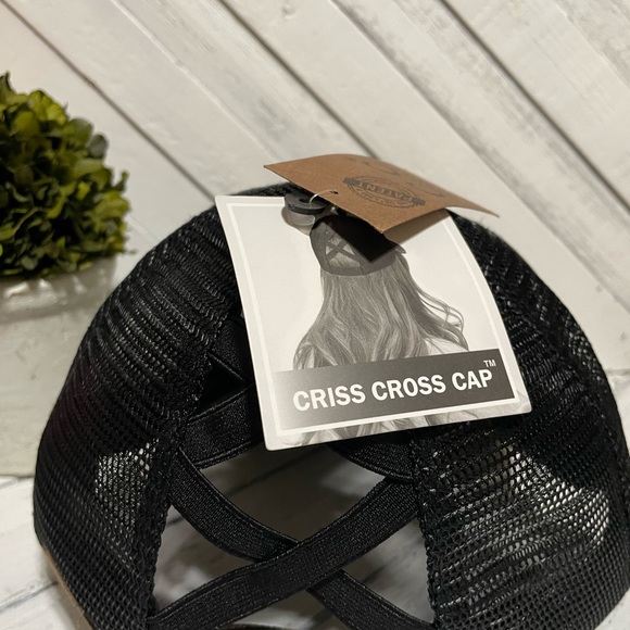 C.C ponytail cap hat crisscross leopard print - Picture 4 of 6